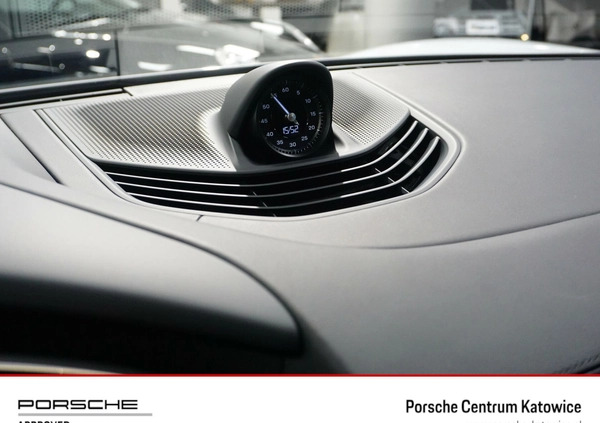 Porsche Taycan cena 459000 przebieg: 20000, rok produkcji 2023 z Katowice małe 379